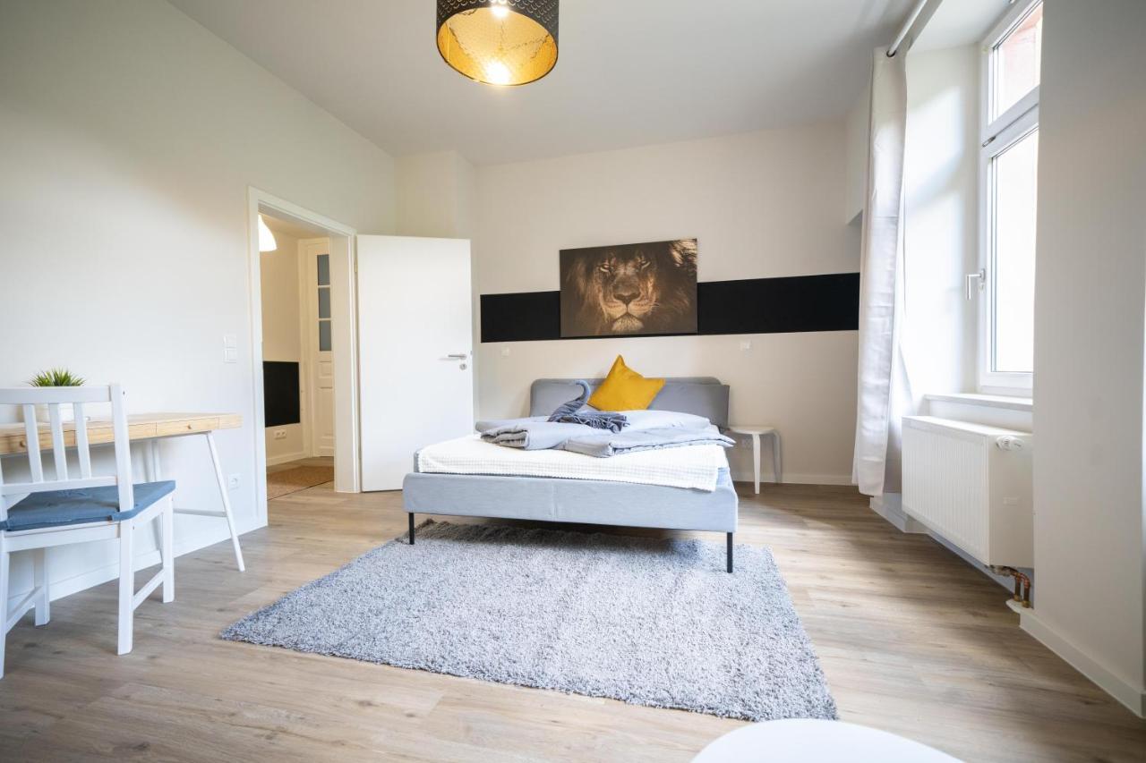 FULL HOUSE Studios - L96 2 Bedroom Apartment Zwickau Exterior foto